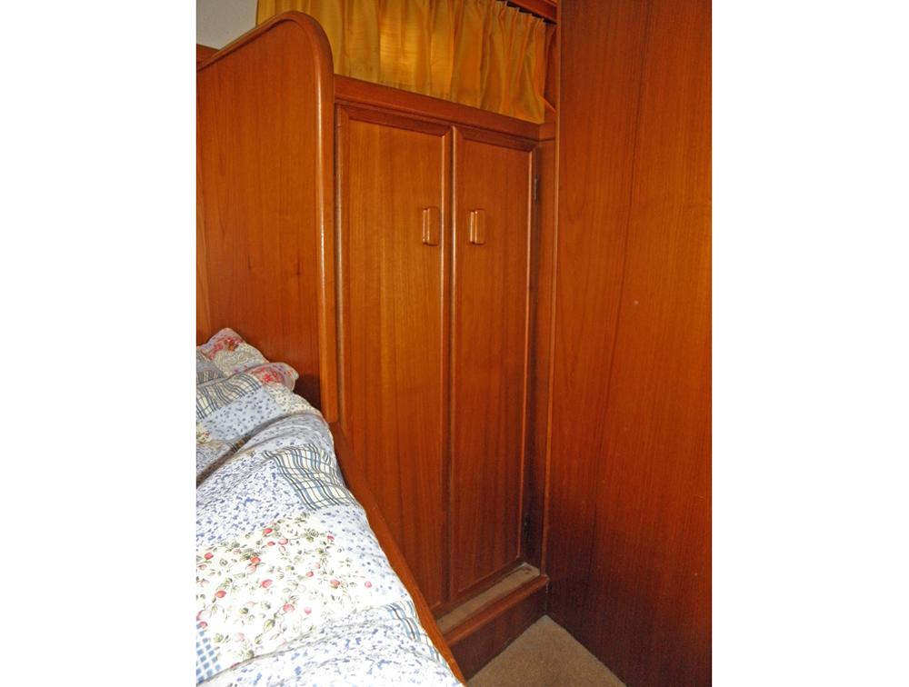 Aft cabin, Accommodation